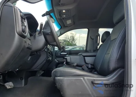 2021 Chevrolet Silverado K2500 Heavy Duty Lt z USA, uszkodzony, nr VIN 1GC1YNEY6MF260186